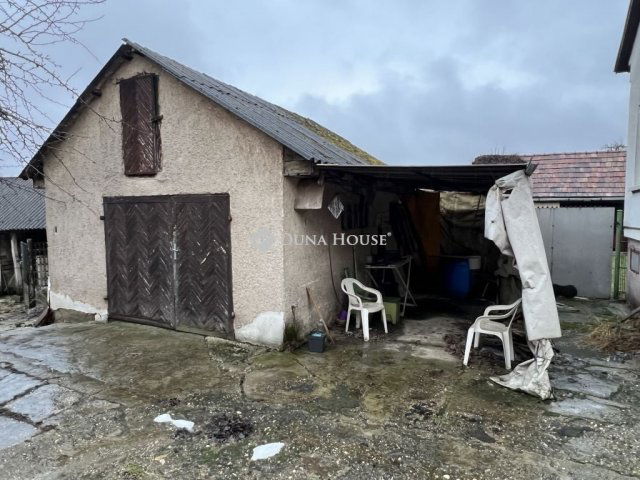 Eladó családi ház, Bakonycsernyén 48 M Ft, 3 szobás