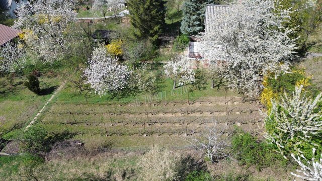Eladó nyaraló, Oroszlányban 16.5 M Ft, 2 szobás