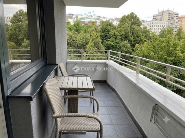Eladó téglalakás, Budapesten, VIII. kerületben 74.9 M Ft
