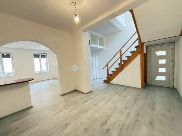 Eladó téglalakás, Budapesten, XIX. kerületben 69.9 M Ft