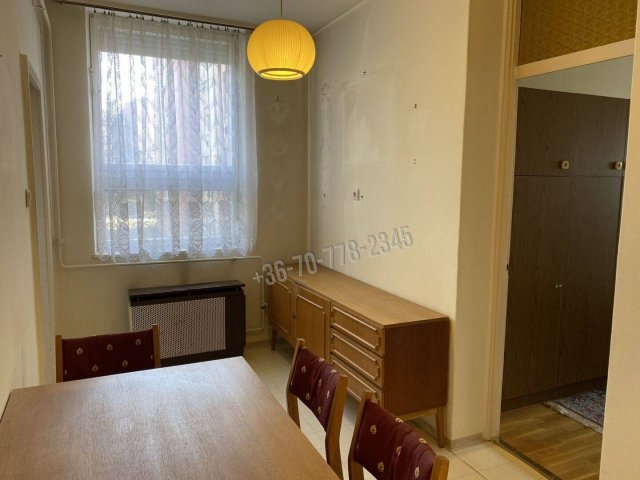 Eladó téglalakás, Békéscsabán 36.5 M Ft, 3 szobás