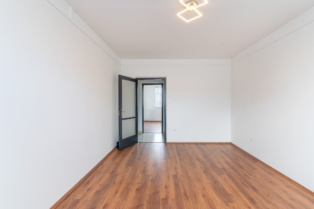 Eladó panellakás, Miskolcon, Szentgyörgy úton 27.9 M Ft