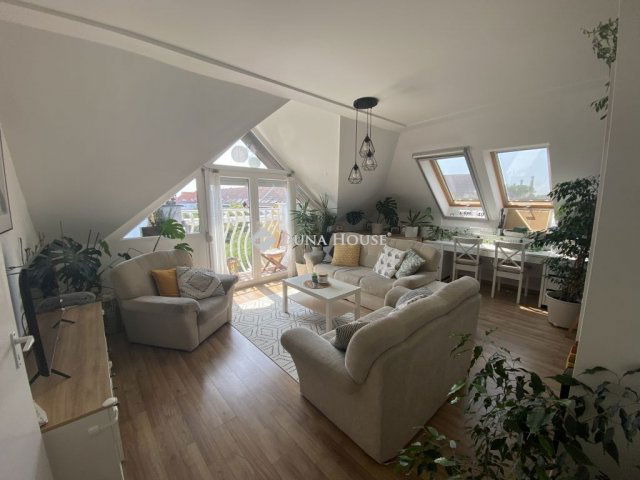 Eladó téglalakás, Debrecenben 85.9 M Ft, 3 szobás