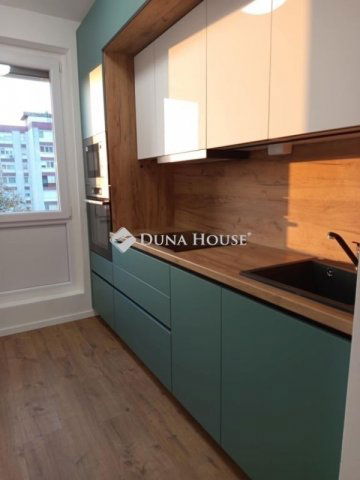 Eladó panellakás, Pécsett 44.9 M Ft, 2 szobás