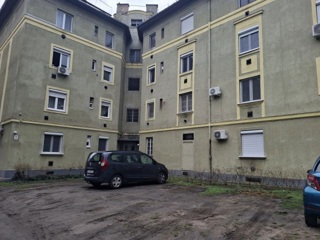 Eladó téglalakás, Budapesten, X. kerületben, Üllői úton