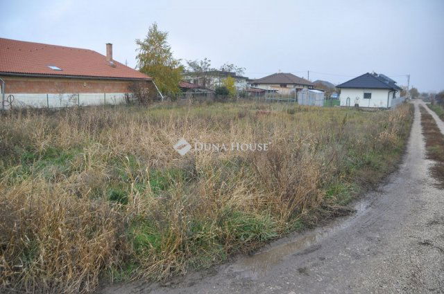 Eladó telek, Kápolnásnyéken 37.9 M Ft / költözzbe.hu