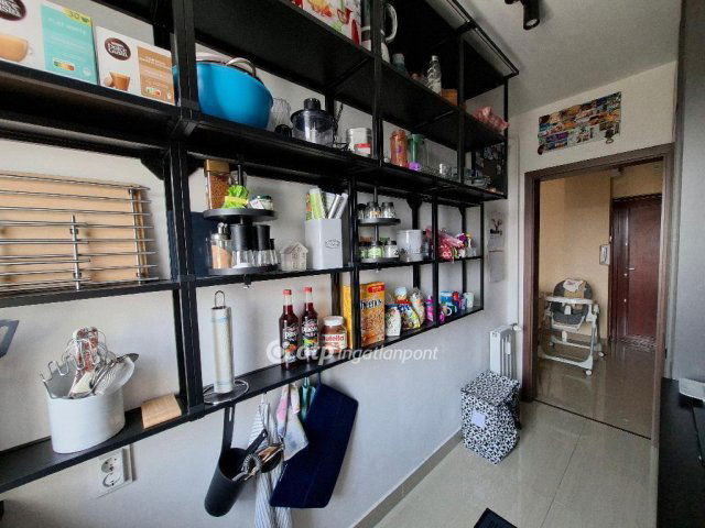 Eladó panellakás, Budapesten, III. kerületben 75.99 M Ft