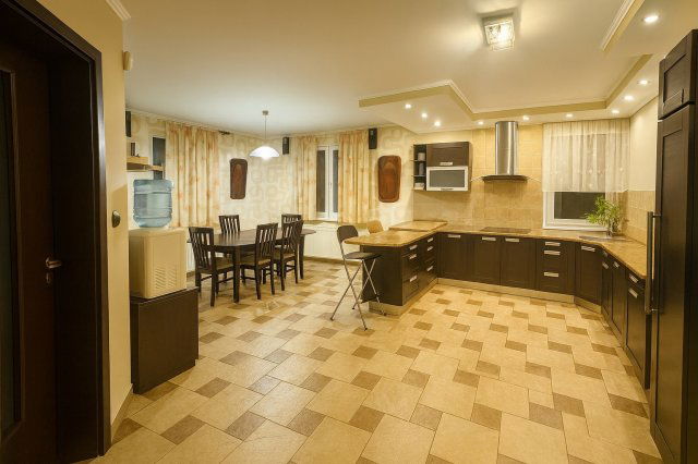 Eladó családi ház, Halásztelken 150 M Ft, 6+1 szobás