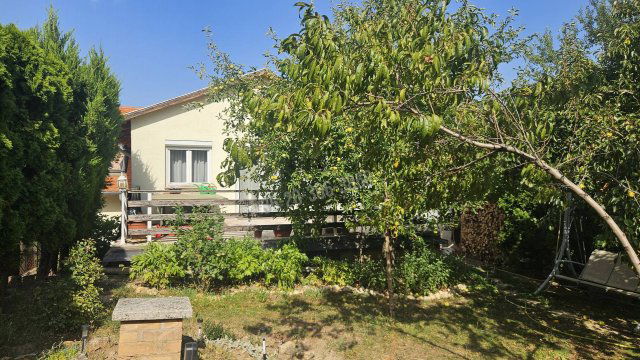 Eladó családi ház, Budakeszin 145 M Ft, 3 szobás