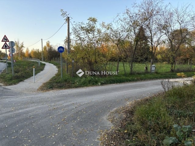 Eladó telek, Kecskeméten 22 M Ft / költözzbe.hu