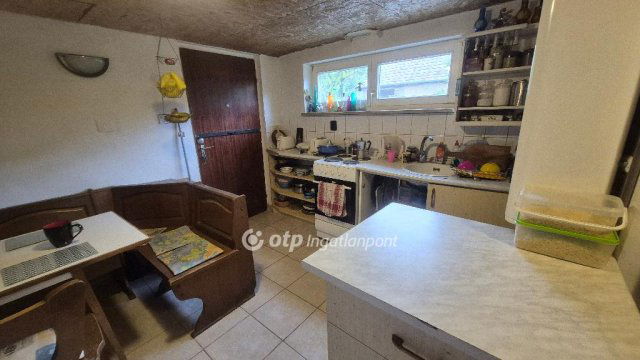 Eladó családi ház, Aranyosgadányban 31.5 M Ft, 2+2 szobás