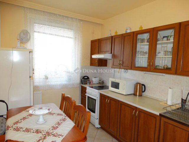 Kiadó panellakás, albérlet, Debrecenben 170 E Ft / hó, 2 szobás