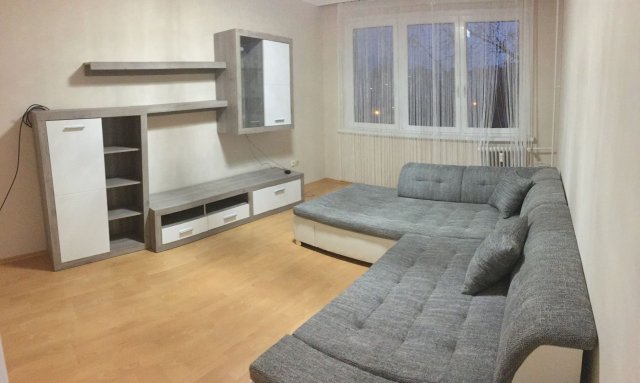 Kiadó téglalakás, albérlet, Debrecenben 270 E Ft / hó, 3 szobás