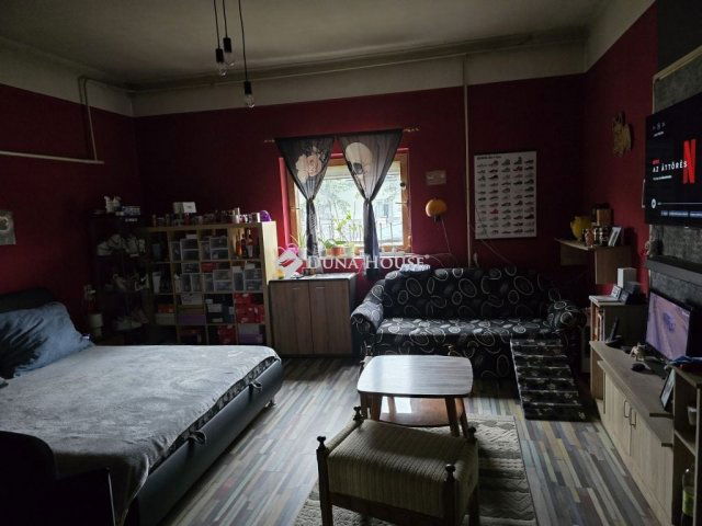 Eladó családi ház, Gödön 84.9 M Ft, 3 szobás