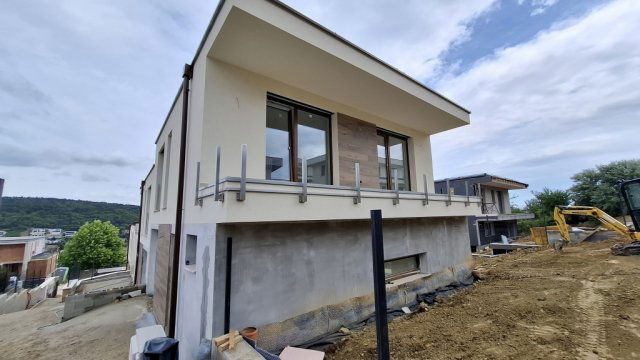 Eladó ikerház, Budapesten, III. kerületben 196 M Ft, 3+1 szobás