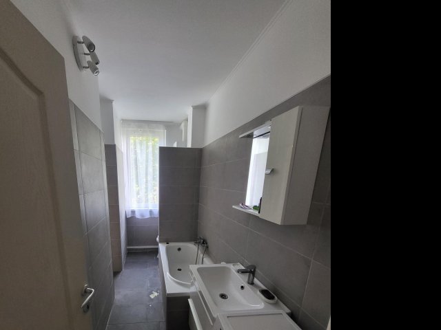Eladó téglalakás, Békéscsabán, Kazinczy utcában 30.5 M Ft