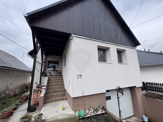 Eladó családi ház, Isaszegen 83 M Ft, 3 szobás