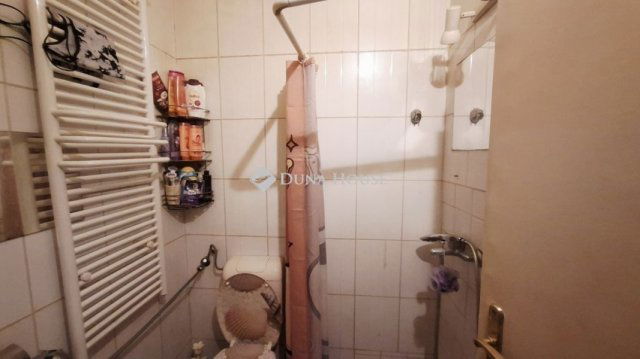 Eladó téglalakás, Budapesten, XX. kerületben 26 M Ft, 2 szobás