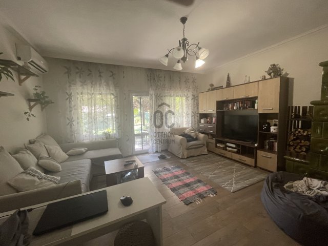 Eladó családi ház, Solton 52 M Ft, 4 szobás