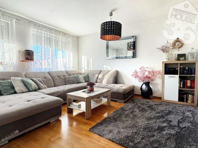 Eladó sorház, Kecskeméten 153.9 M Ft, 5 szobás