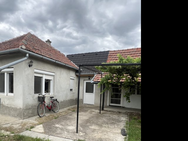 Eladó családi ház, Dobozon 31.9 M Ft, 2+1 szobás