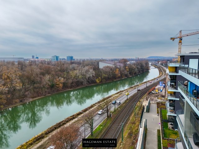 Eladó téglalakás, Budapesten, III. kerületben, Folyamőr utcában