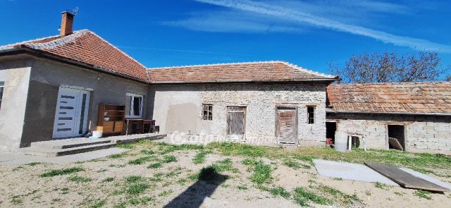 Eladó családi ház, Kaskantyún 42 M Ft, 2 szobás