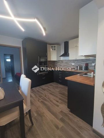 Eladó családi ház, Budapesten, XVIII. kerületben 110 M Ft