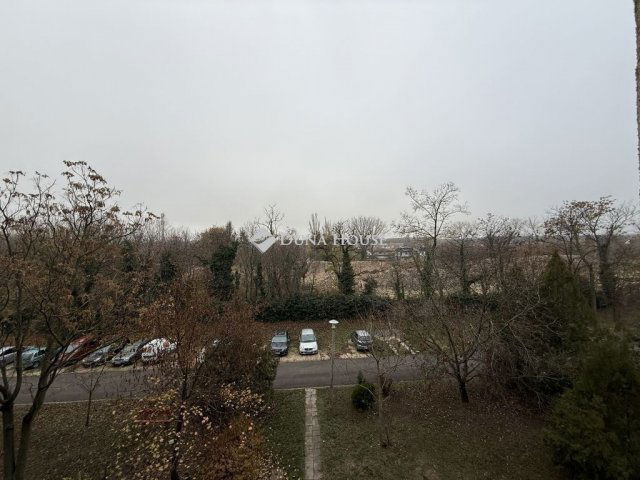 Eladó téglalakás, Budapesten, XVIII. kerületben 69.9 M Ft