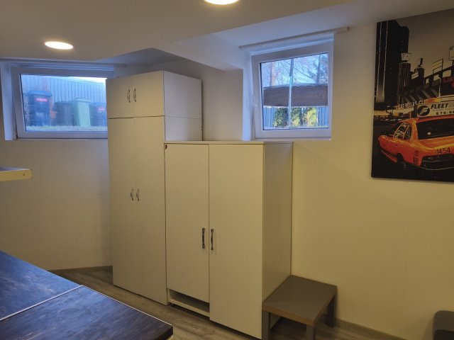 Kiadó iroda, Budapesten, XVI. kerületben 150 E Ft / hó, 1 szobás