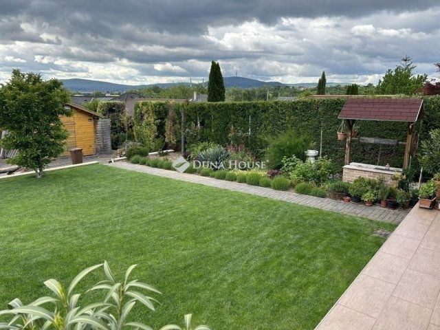 Eladó családi ház, Kozármislenyen 145 M Ft, 4+2 szobás