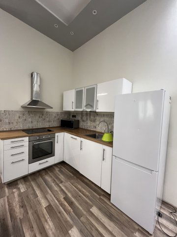 Eladó téglalakás, Budapesten, VI. kerületben 85 M Ft, 3 szobás