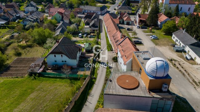 Eladó családi ház, Bakonybélben 150 M Ft, 5+4 szobás
