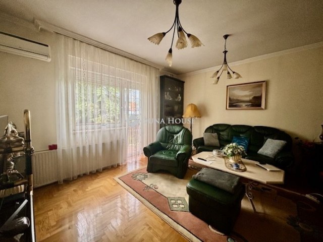 Eladó családi ház, Budapesten, XIV. kerületben 235.9 M Ft