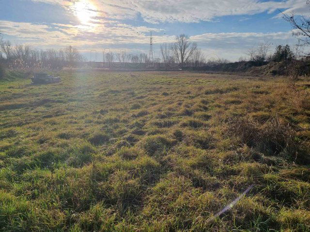 Kiadó ipari ingatlan, Siófokon 300 E Ft / hó