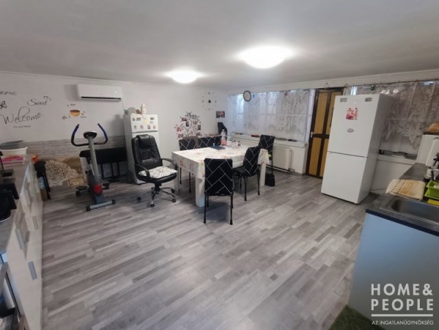 Eladó családi ház, Kübekházán 31.99 M Ft, 3 szobás