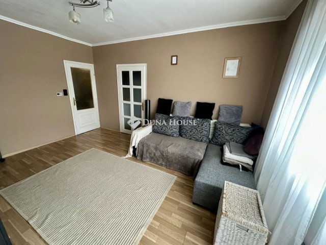 Eladó téglalakás, Debrecenben 67.9 M Ft, 2 szobás