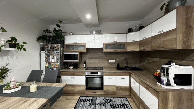 Eladó téglalakás, Mosonmagyaróváron 64.9 M Ft, 2 szobás