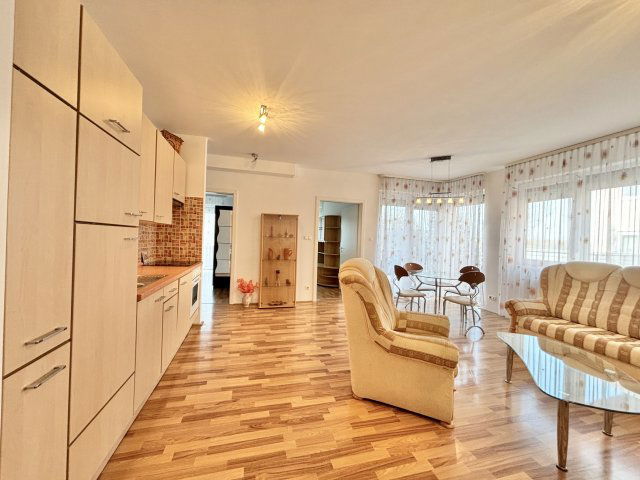 Kiadó téglalakás, albérlet, Ürömön, Tücsök közben