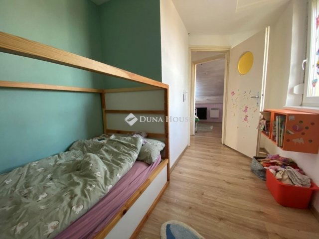 Eladó családi ház, Gárdonyban 94.9 M Ft, 7 szobás