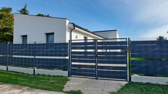 Eladó családi ház, Győrzámolyon 125 M Ft, 4 szobás