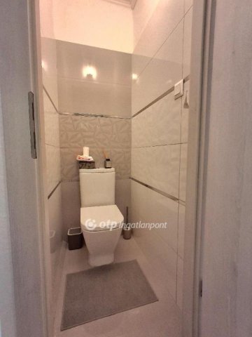 Eladó panellakás, Budapesten, XV. kerületben 76.8 M Ft, 3 szobás