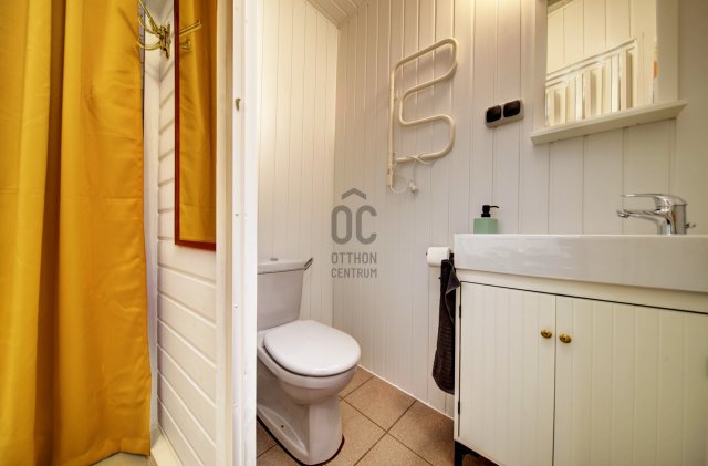 Eladó téglalakás, Budapesten, VI. kerületben 59.8 M Ft, 2 szobás