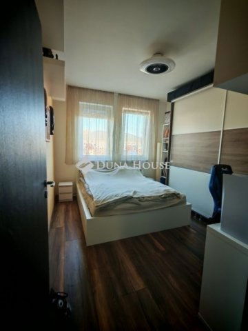 Eladó téglalakás, Halásztelken 94.9 M Ft, 5 szobás