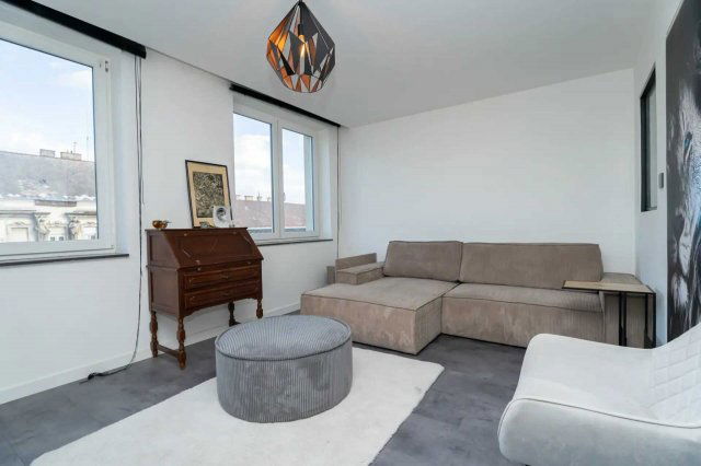 Eladó téglalakás, V. kerületben, Bajcsy-Zsilinszky úton