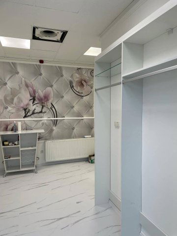 Eladó üzlethelyiség, Miskolcon 28 M Ft, 1 szobás