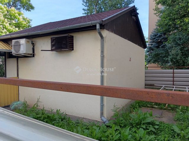 Eladó üzlethelyiség, Cegléden 29.75 M Ft / költözzbe.hu
