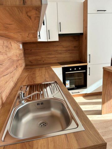 Eladó téglalakás, Pécsett, Hajnóczy úton 59.9 M Ft, 2+1 szobás