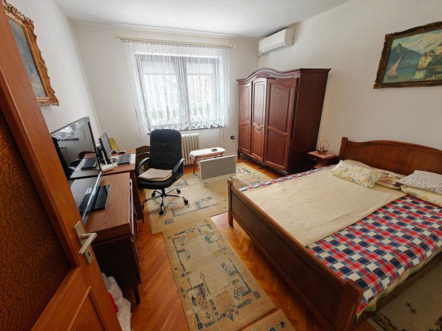 Eladó családi ház, Pécelen 129.9 M Ft, 4 szobás