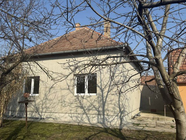 Eladó családi ház, Püspökladányban 29.99 M Ft, 2 szobás